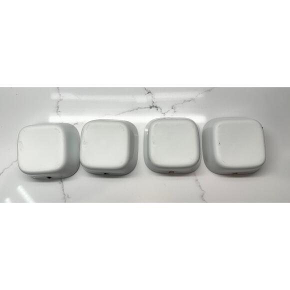 SET OF FOUR: Yellow and Red Ceramic/porcelain Condiment Dishes with Spoon Notch - Picture 5 of 5